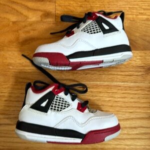 Jordan 4 retro size 7c